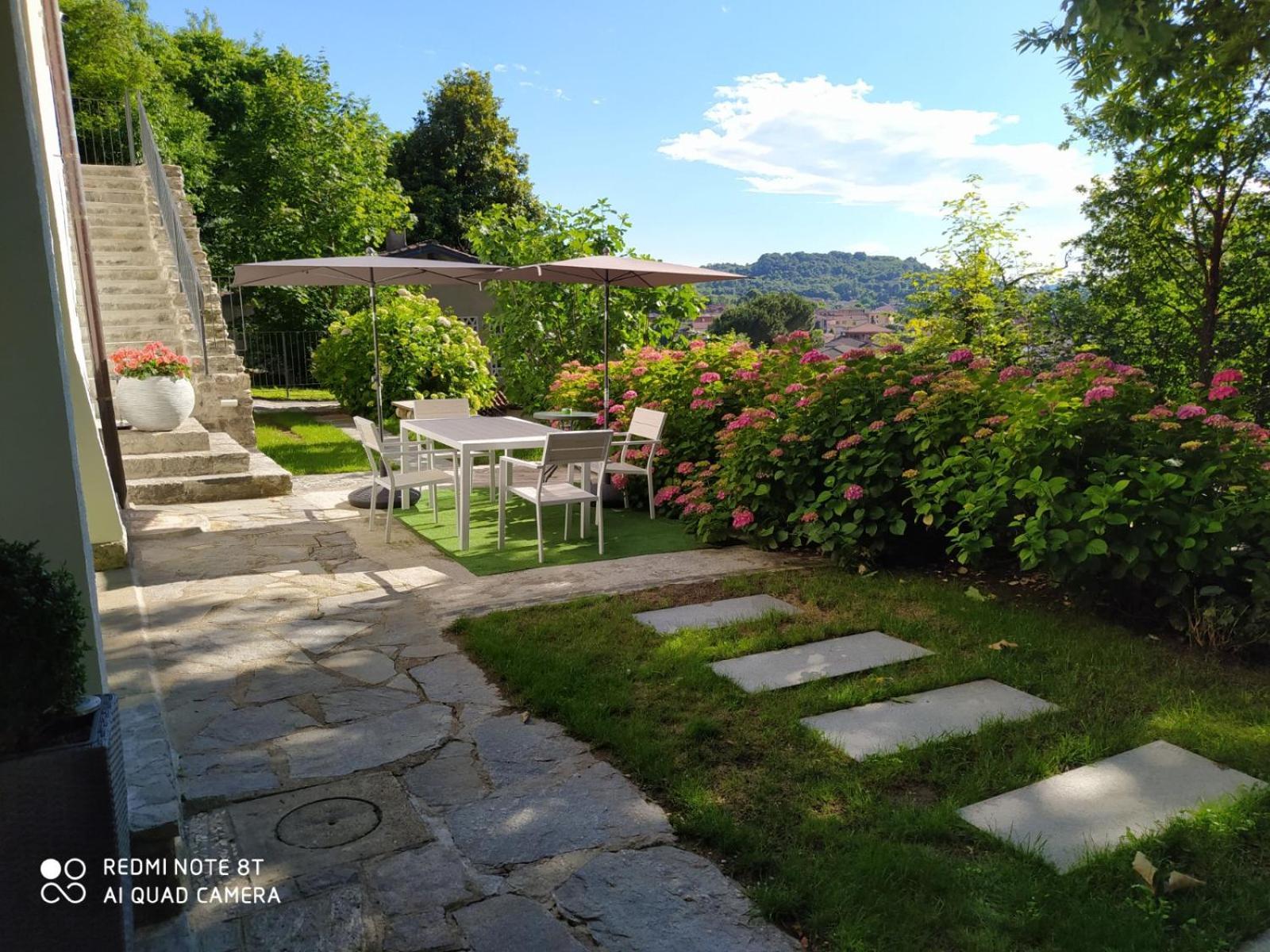 "La Selvetta" Bed And Breakfast Buguggiate Exteriér fotografie