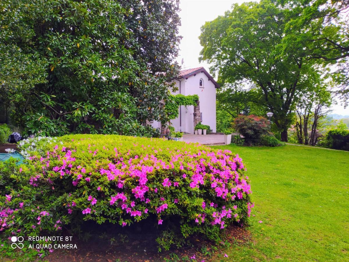 "La Selvetta" Bed And Breakfast Buguggiate Exteriér fotografie